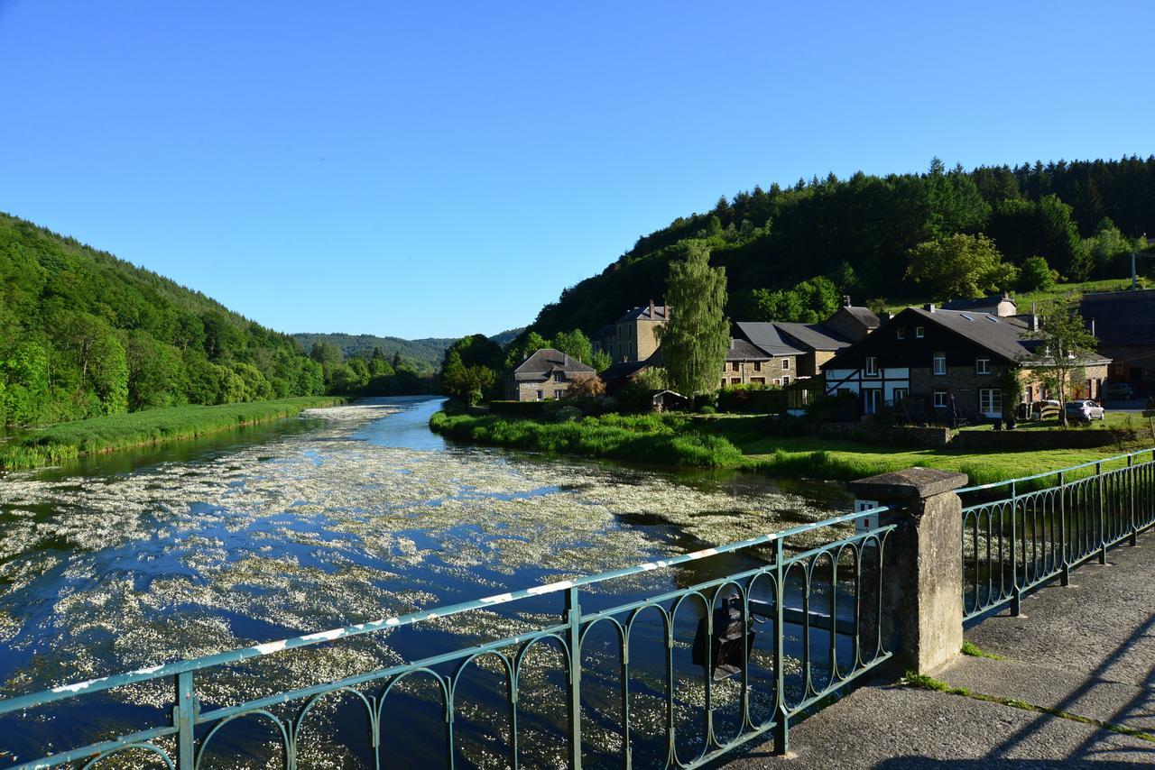 La Petite Passerelle A Mouzaive ヴレス・シュル・スモワ エクステリア 写真